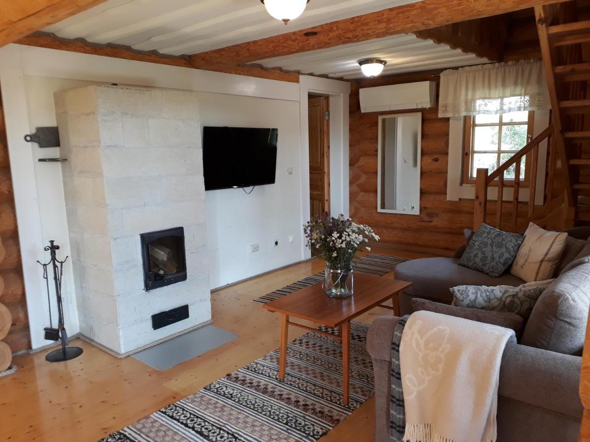 Paehkli Seaside Cottage With Cozy Outdoor Patio Koiguste 외부 사진